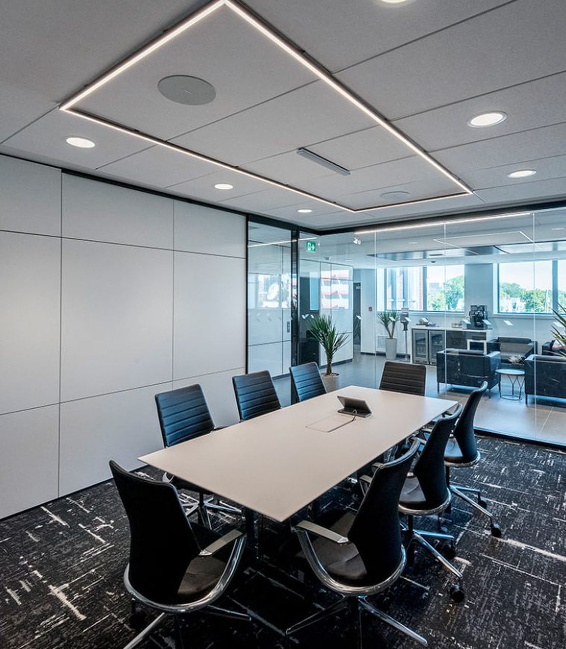 ARES DIVERSIFIED Office Interior